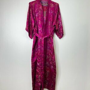 Diana Secret Silk Kimono Robe in Hot Pink - A Stunning piece for a wardrobe!